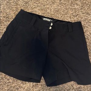NIKE golf tour performance size 2 black shorts